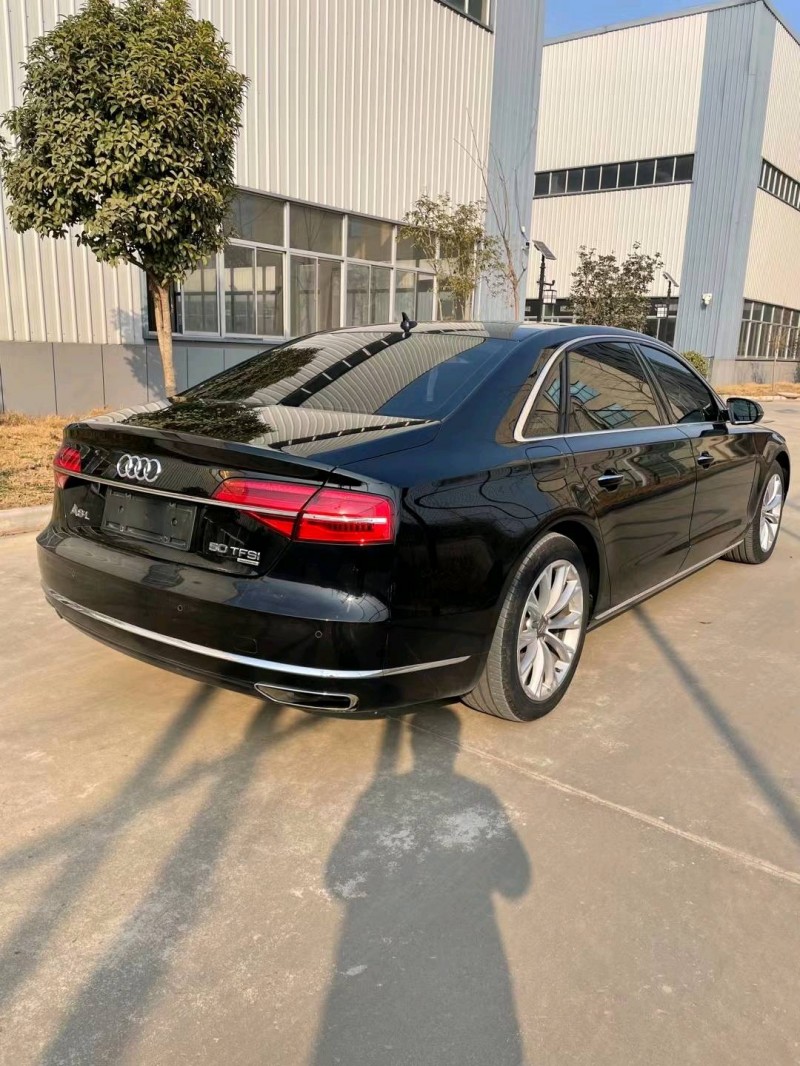 徐州17年奧迪A8L8