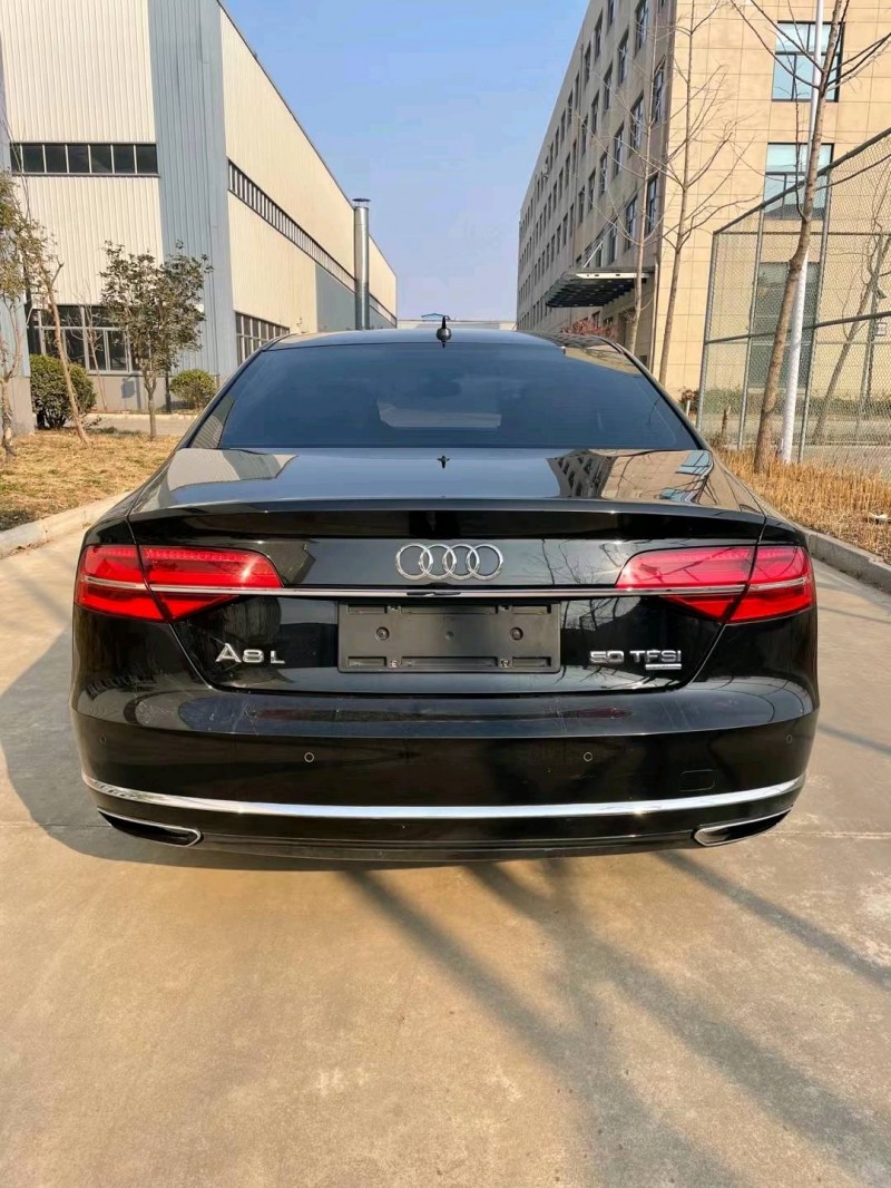 徐州17年奧迪A8L9