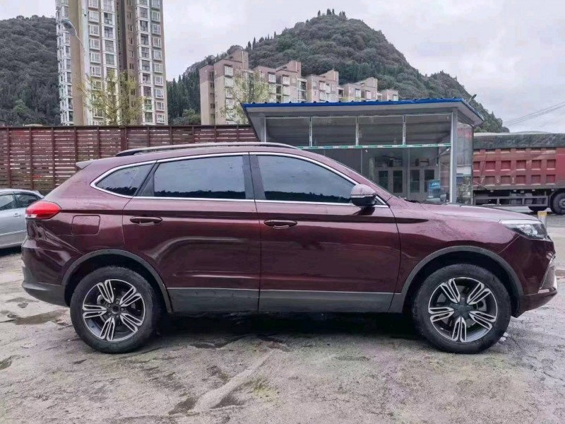 六盤水18年獵豹汽車CS106