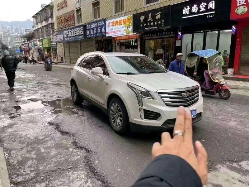 長沙18年凱迪拉克XT51