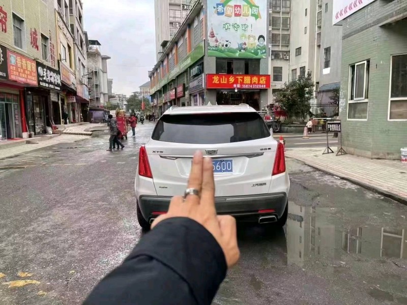 長沙18年凱迪拉克XT53