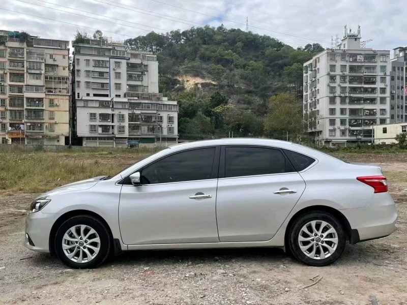 廣州18年日產軒逸5