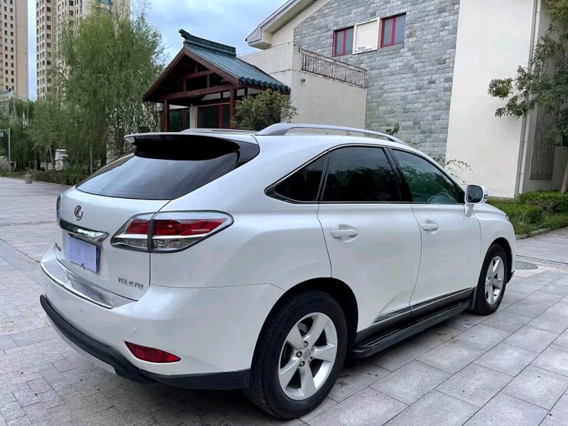 聊城14年雷克薩斯RX8