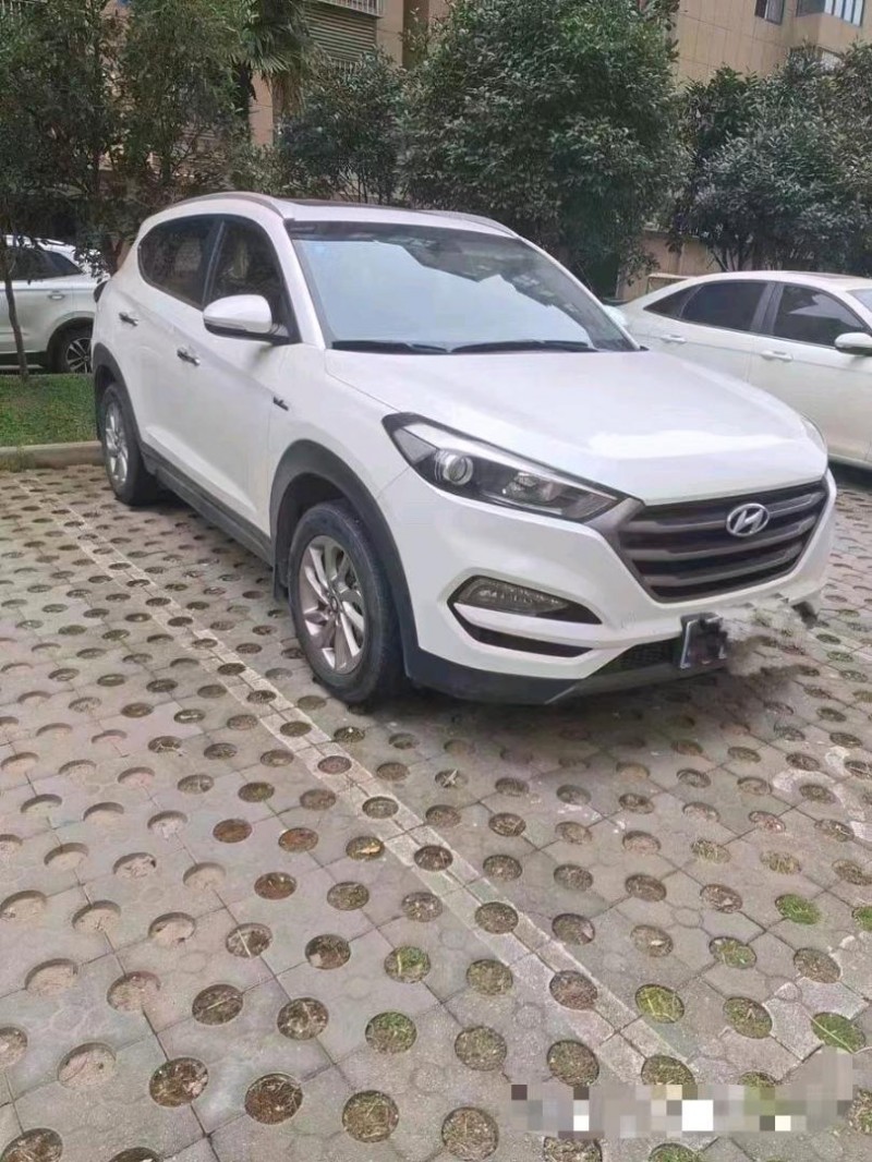 北京16年现代途胜1