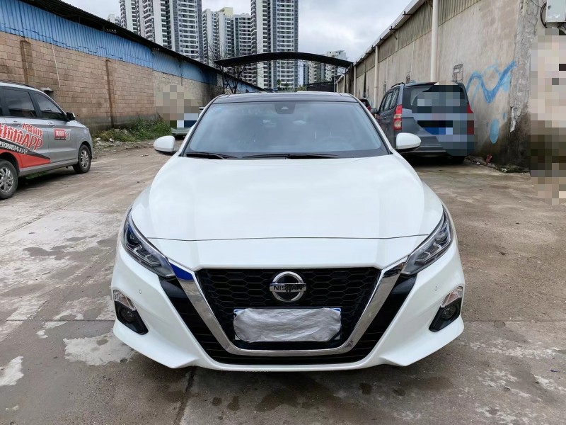 南寧20年日產天籟1
