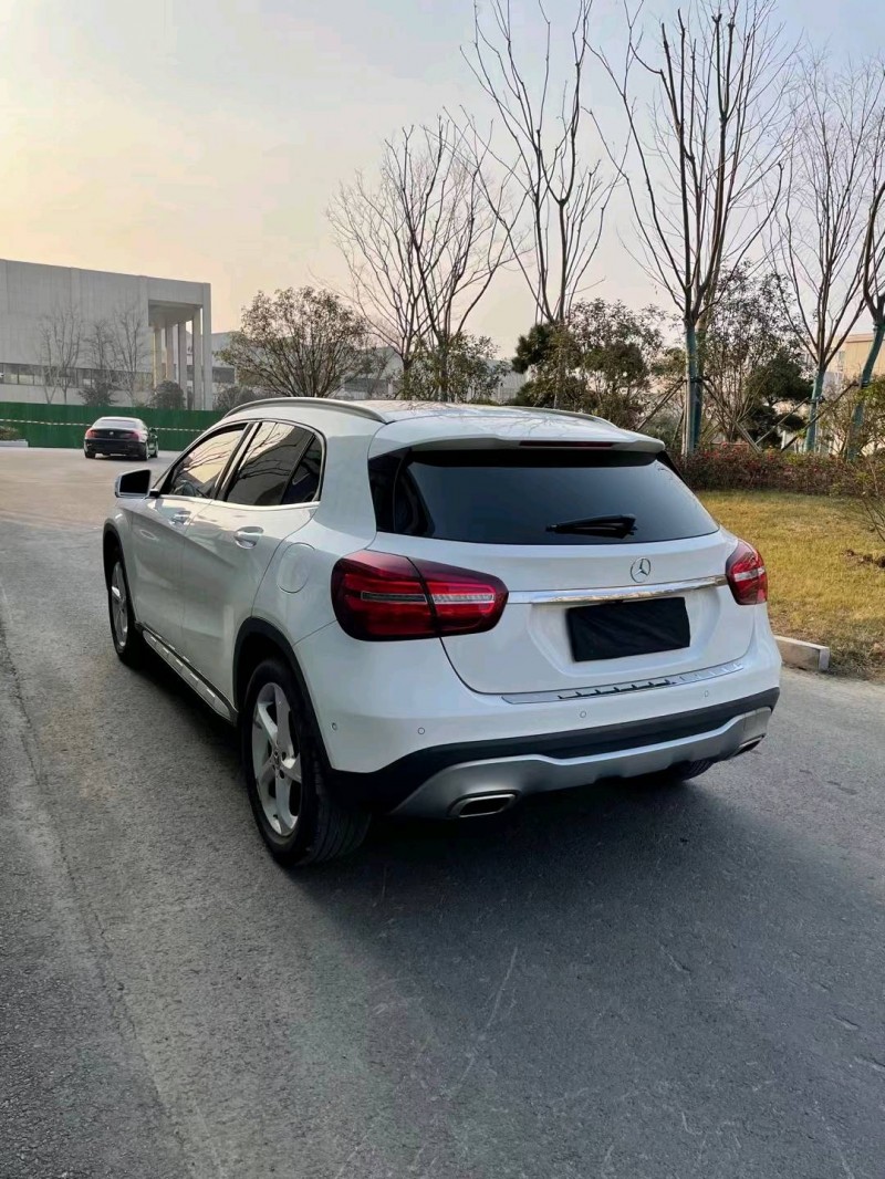 徐州19年奔驰GLA4