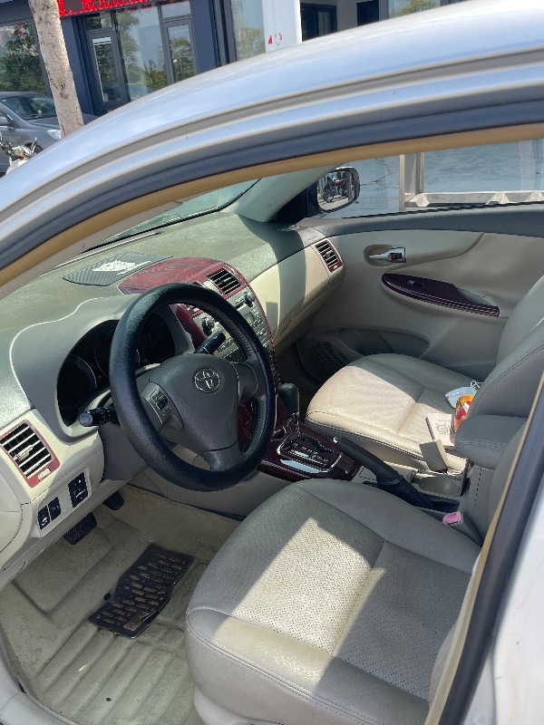 广州10年丰田卡罗拉3