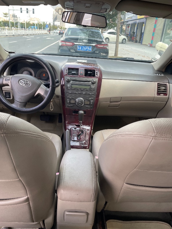 广州10年丰田卡罗拉9