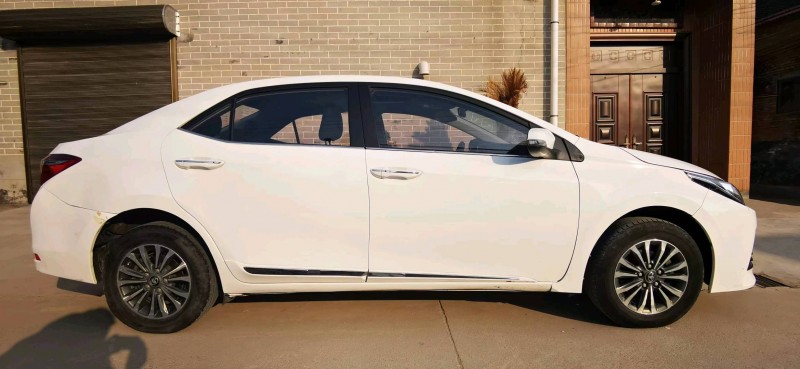 北京17年丰田卡罗拉3