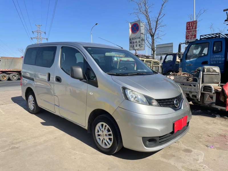 天津13年日產NV2004