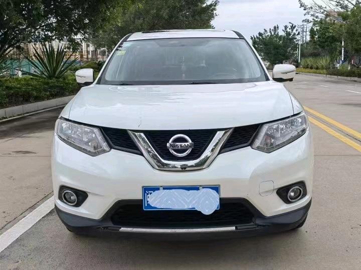 廈門16年日產奇駿1