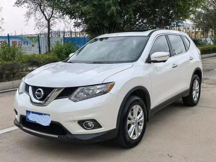 廈門16年日產奇駿2