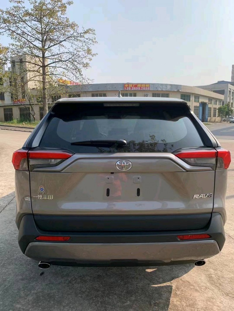 江門22年豐田RAV4榮放8
