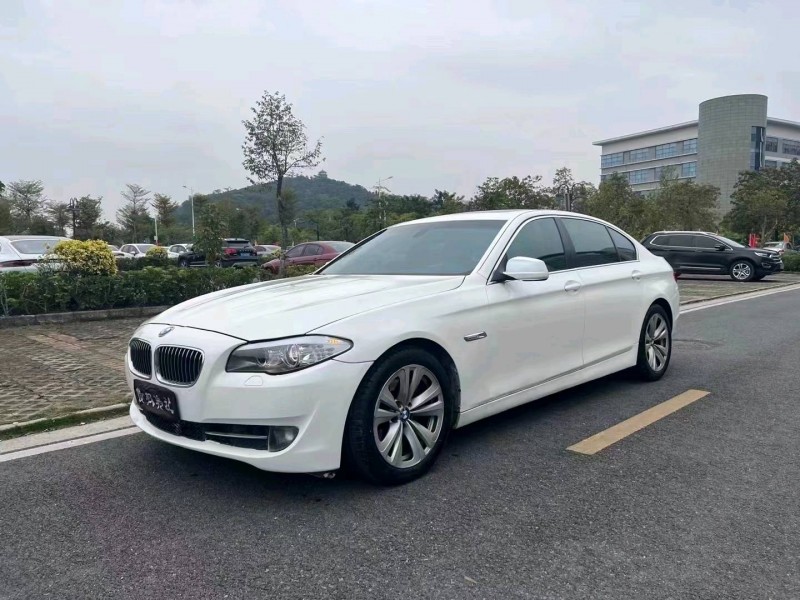 中山11年寶馬5系2