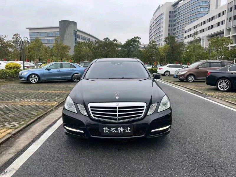 中山13年奔馳EQC1