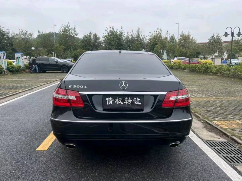 中山13年奔馳EQC6