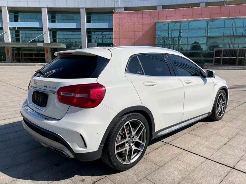 鹽城16年奔馳GLA AMG8
