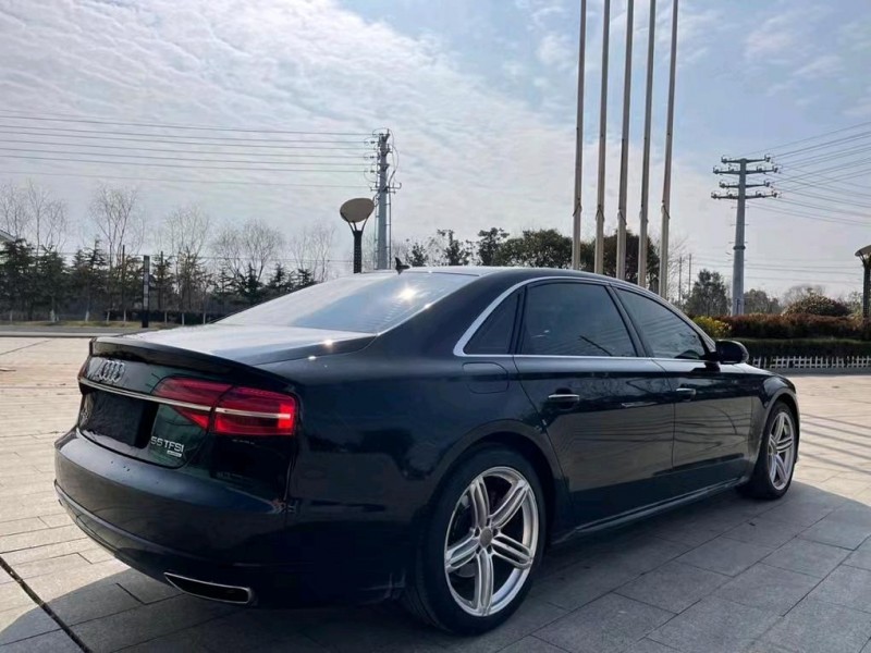 鹽城18年奧迪A8L3