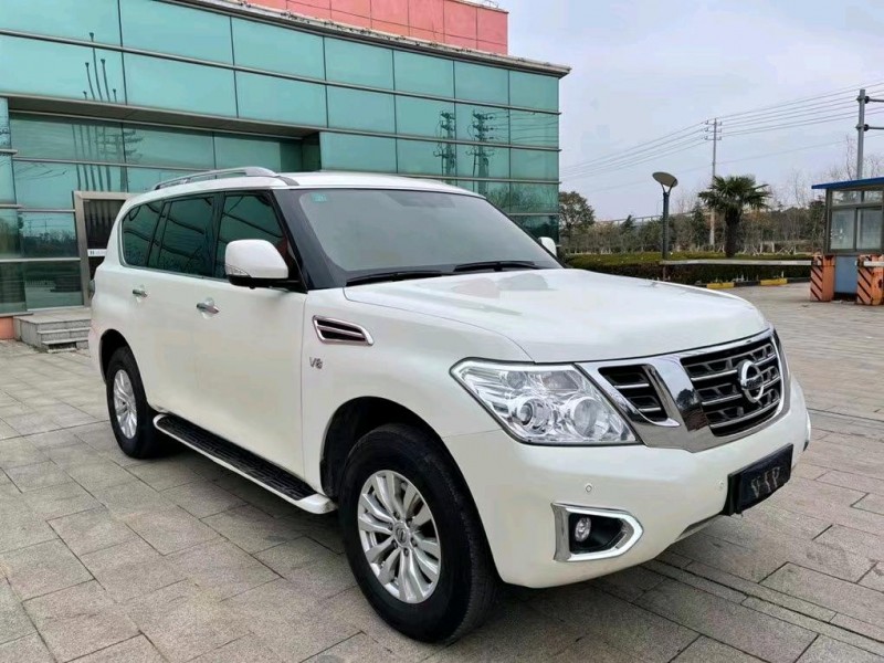 鹽城19年日產途樂4