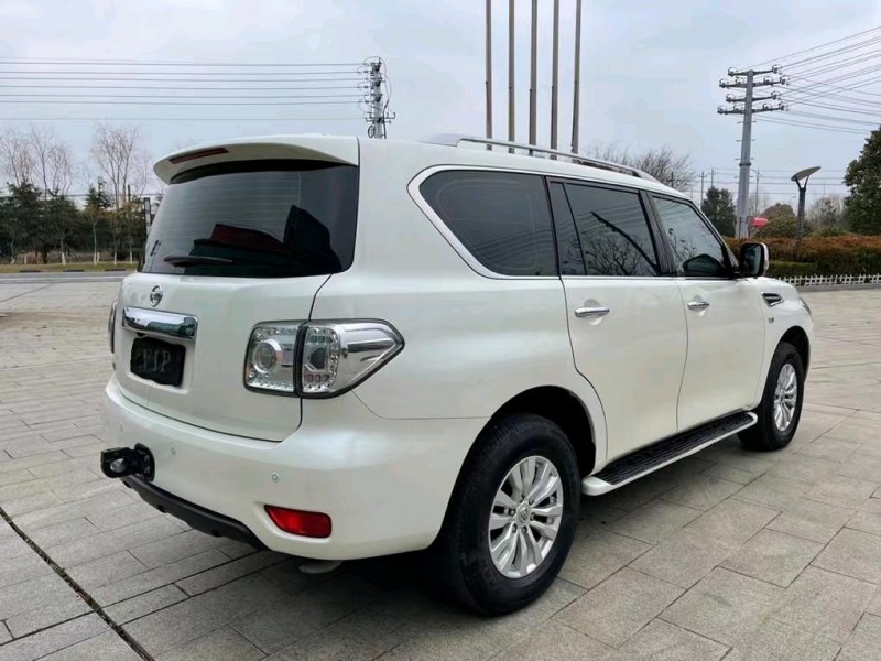 鹽城19年日產途樂7