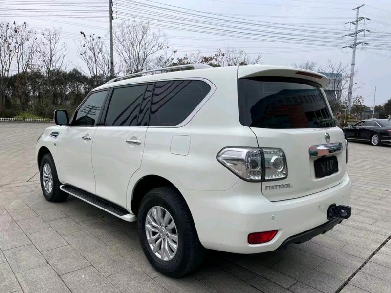 鹽城19年日產途樂6
