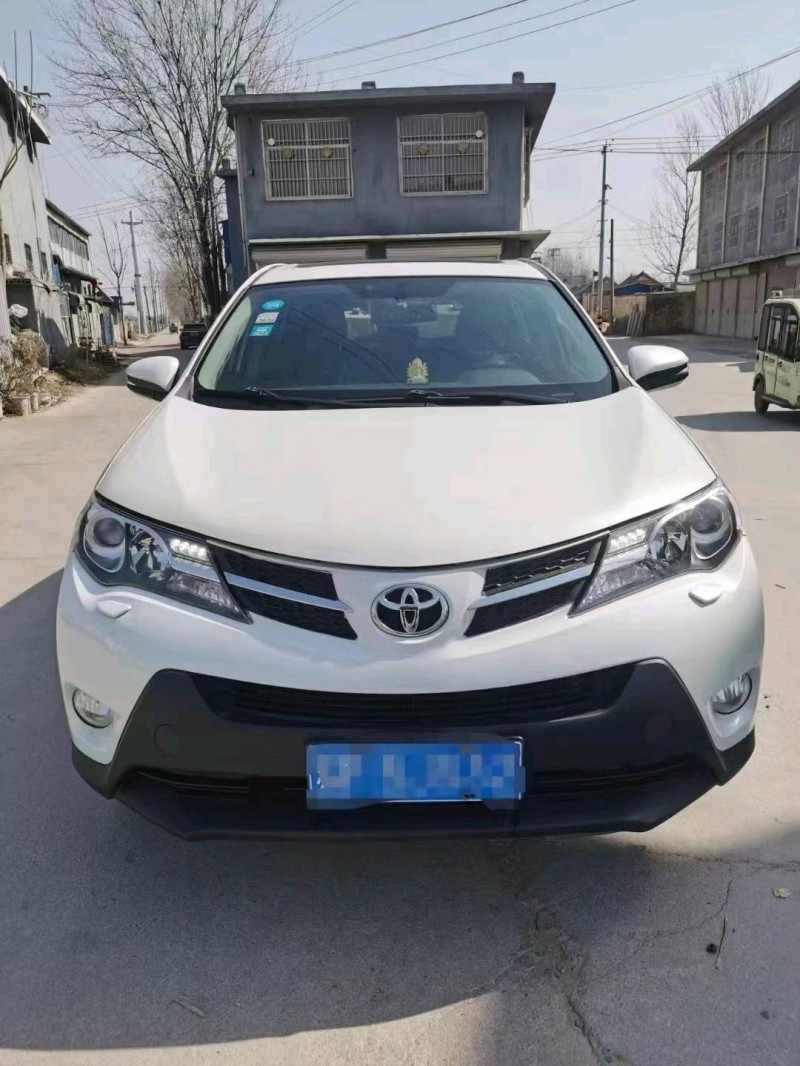 青島16年豐田RAV41