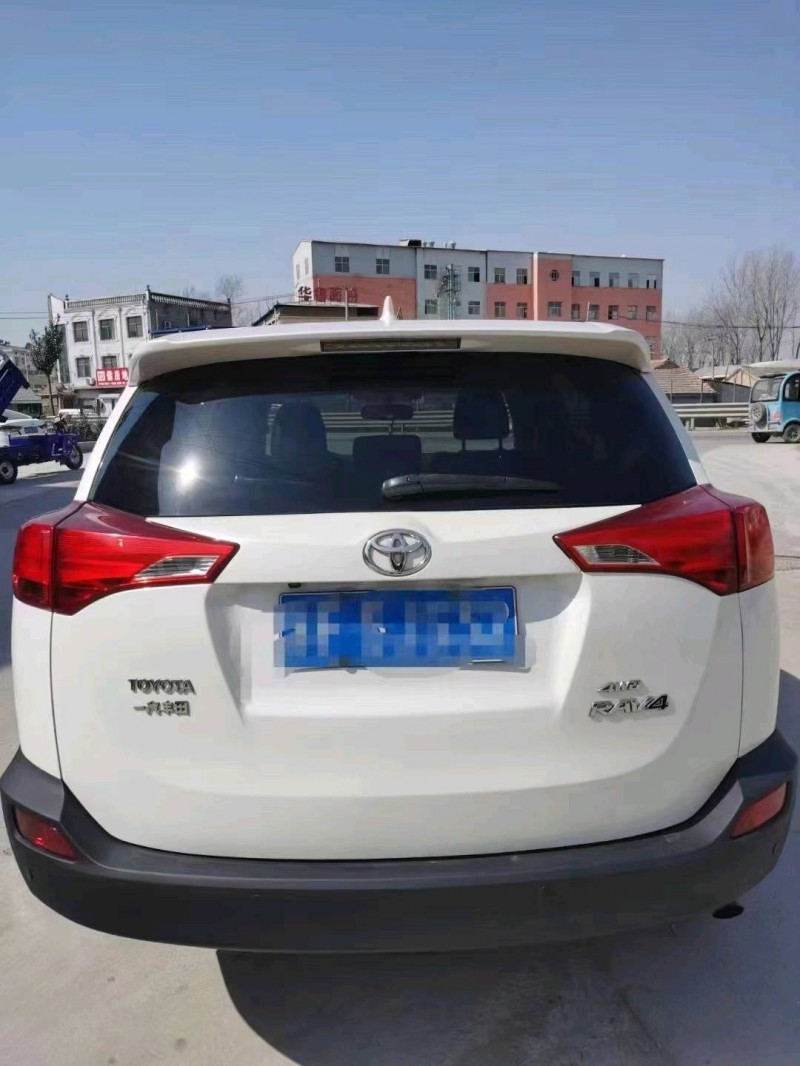 青島16年豐田RAV45