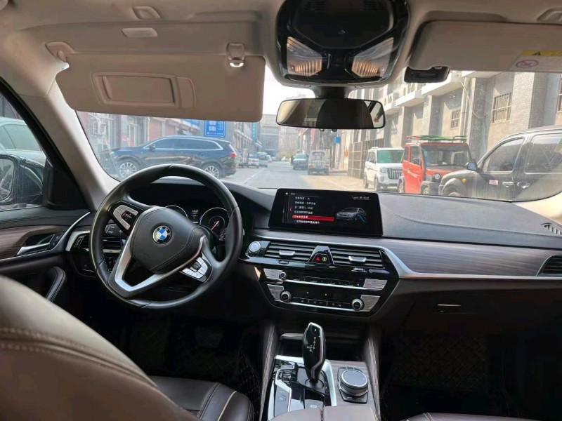 枣庄19年宝马5系8