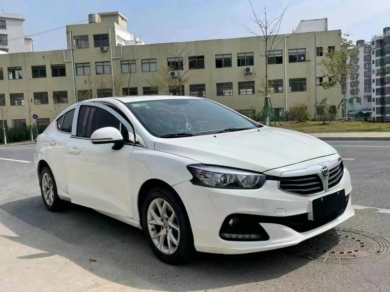 深圳17年中華H32