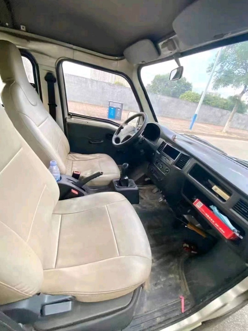 惠州15年五菱汽車之光6
