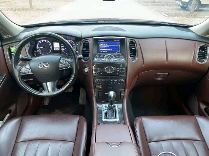 北京16年英菲尼迪QX50(進口)6