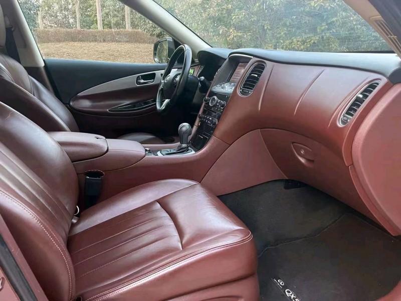 北京16年英菲尼迪QX50(進口)2