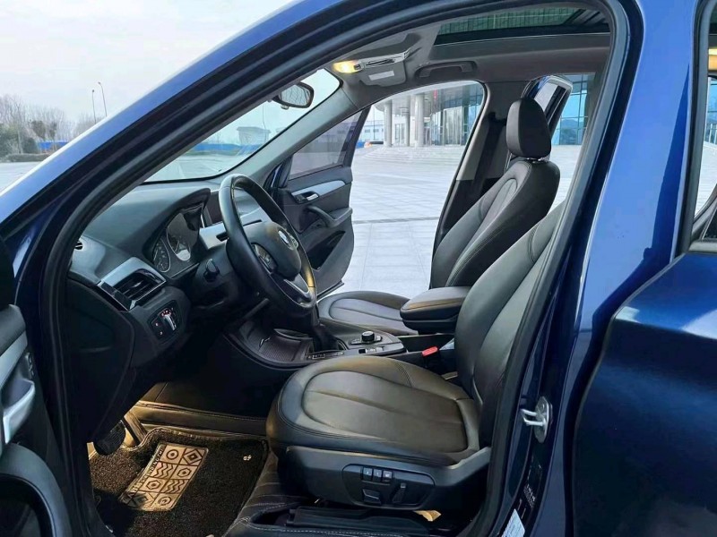 北京17年宝马X13