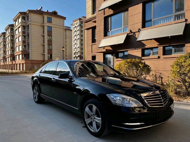 北京10年奔驰S8