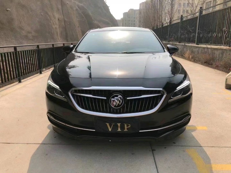 北京18年别克君越9