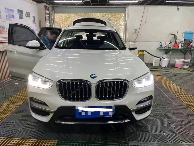 北京18年宝马X37