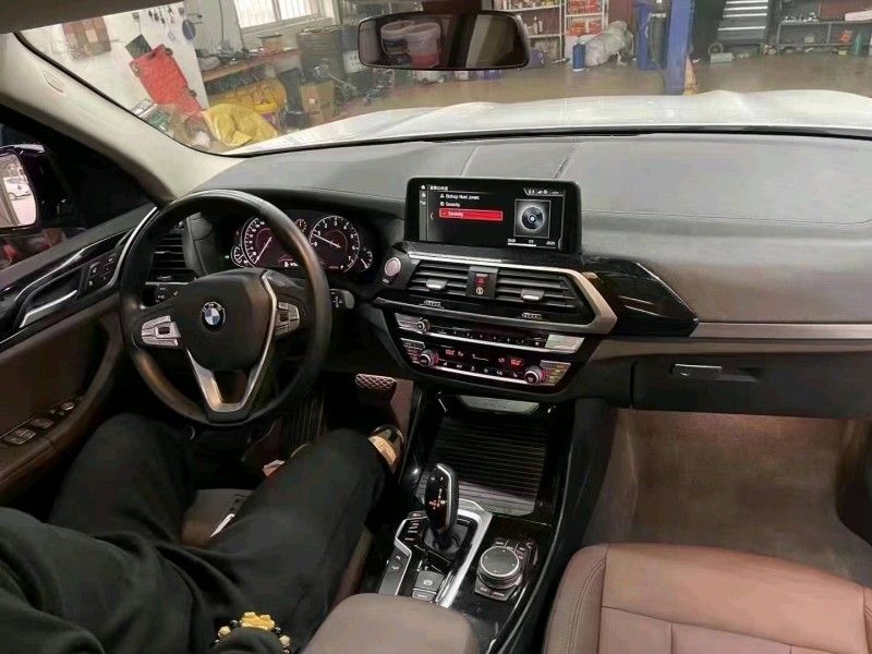 北京18年宝马X32