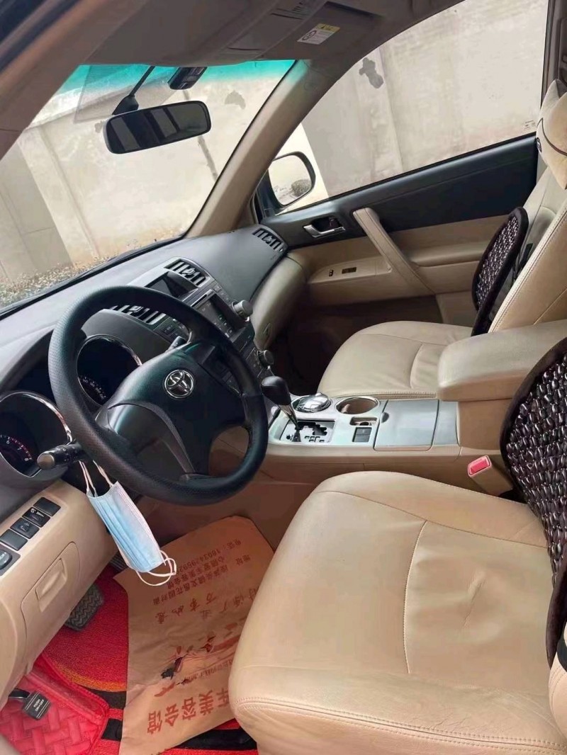 北京13年丰田汉兰达6