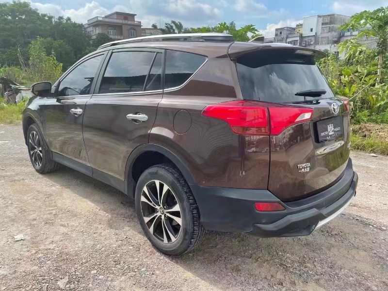 桂林15年豐田RAV47