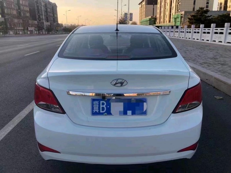 北京16年现代瑞纳7