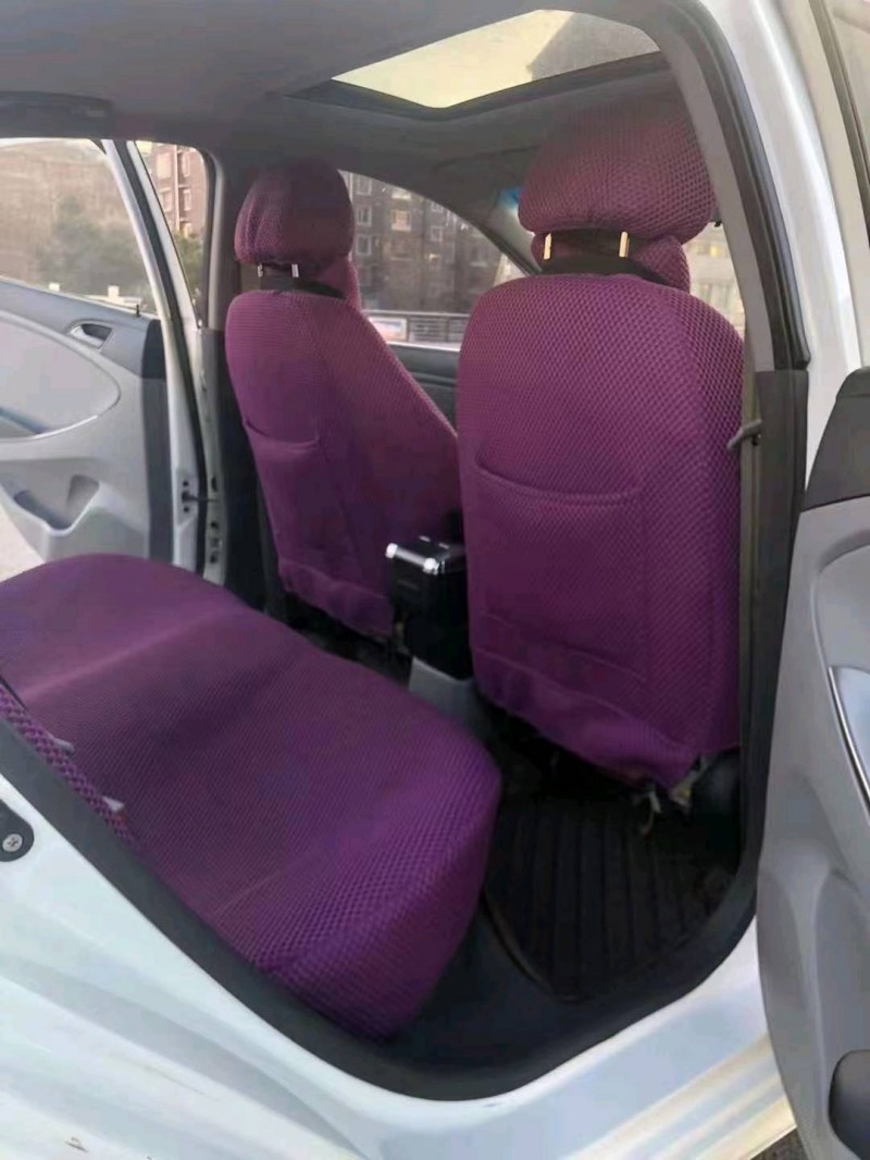 北京16年现代瑞纳3