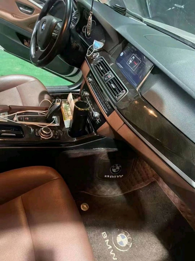 北京17年宝马5系5