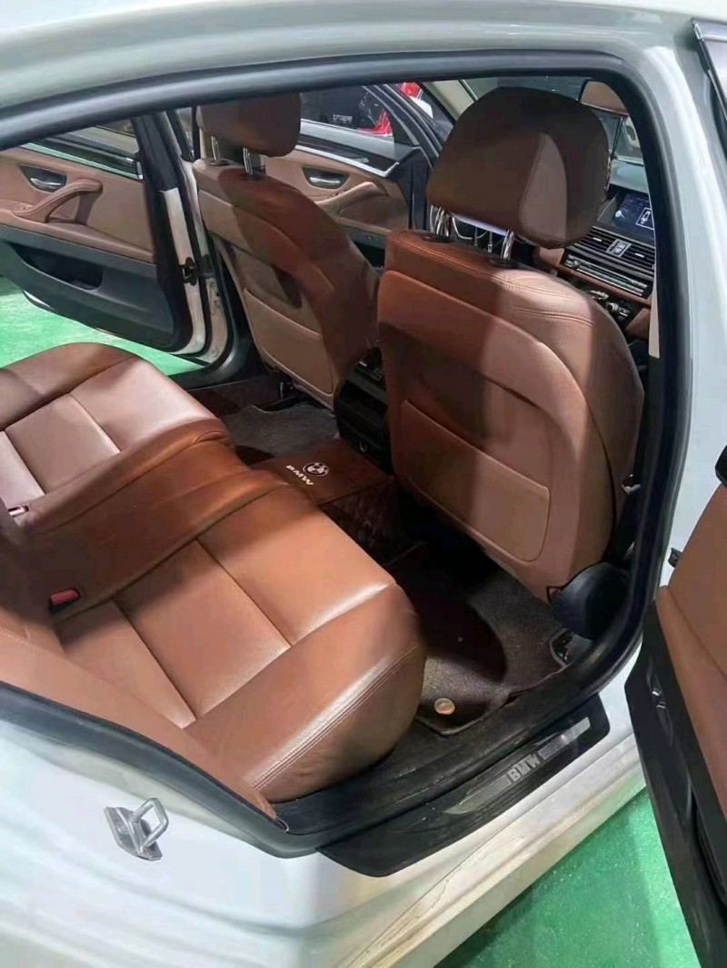 北京17年宝马5系3