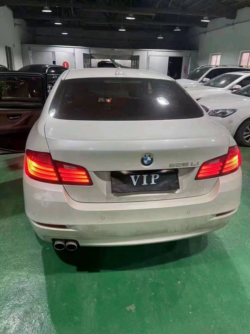 北京17年宝马5系1