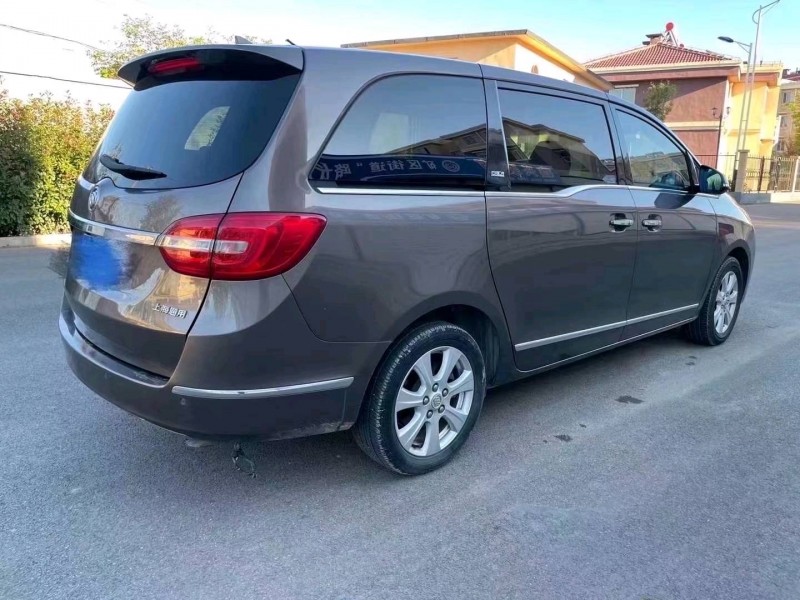 北京16年别克GL86