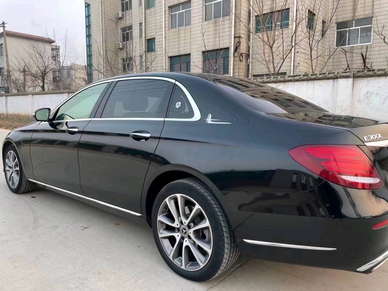 北京18年奔驰E7