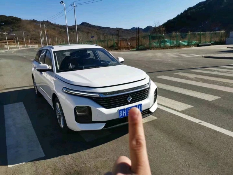 承德22年寶駿RC57