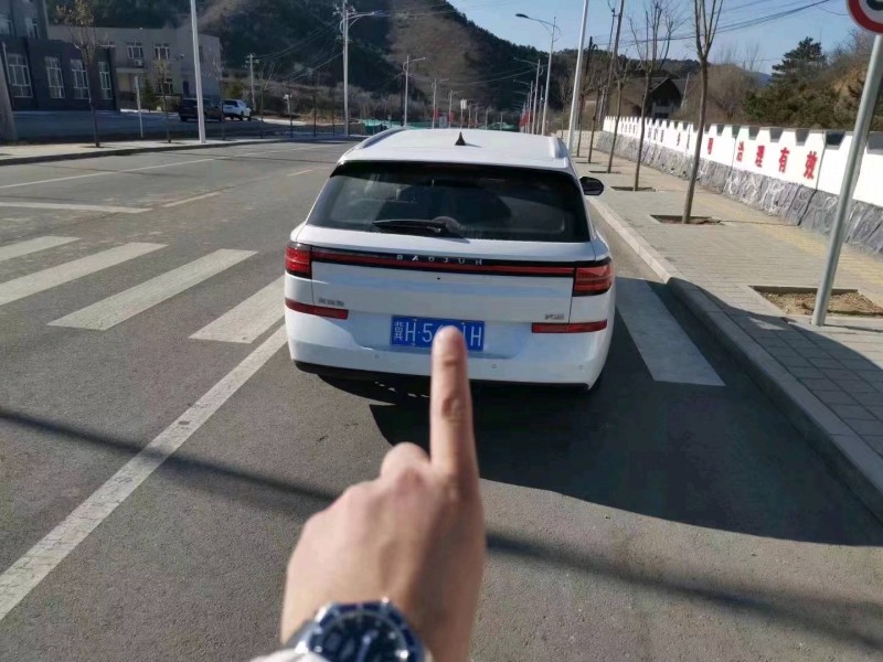 承德22年寶駿RC55