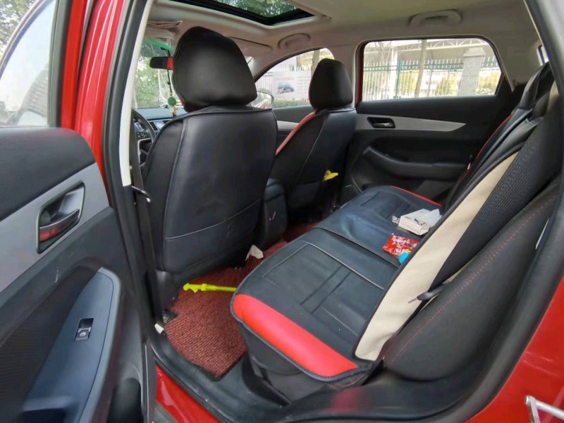 北京16年北汽绅宝X555