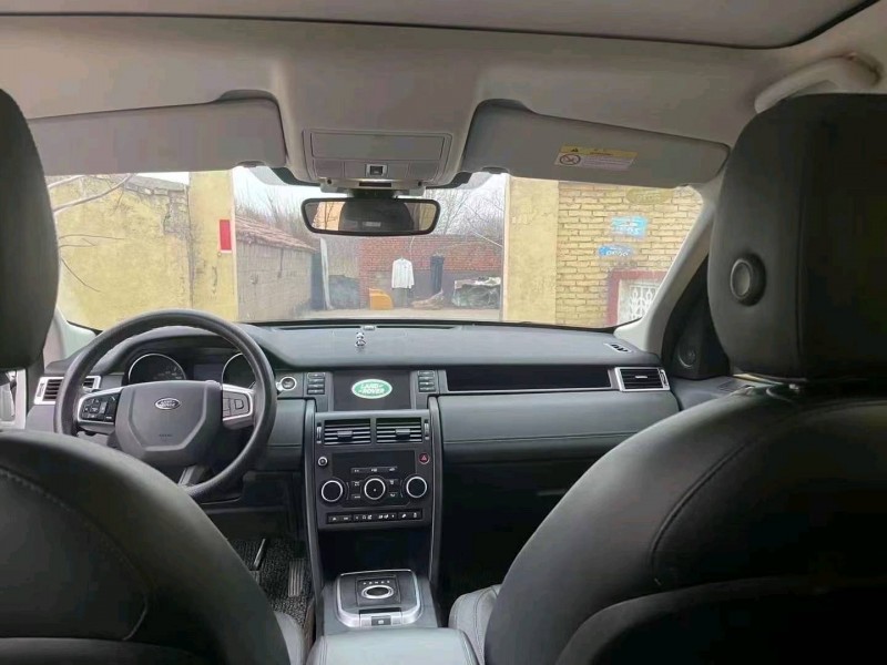 北京17年路虎发现34